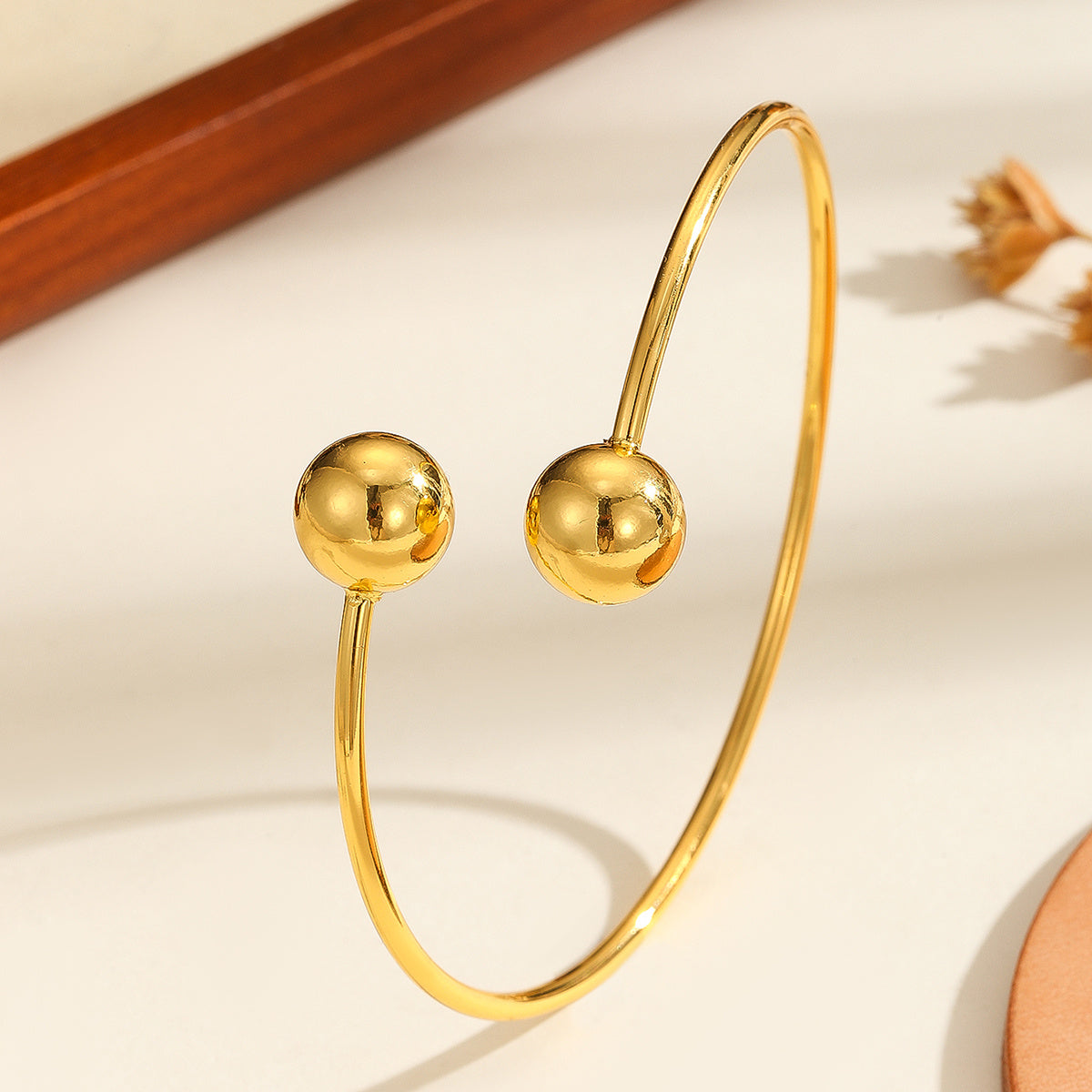 18k Gold Double Headed Bead Opening Bracelet