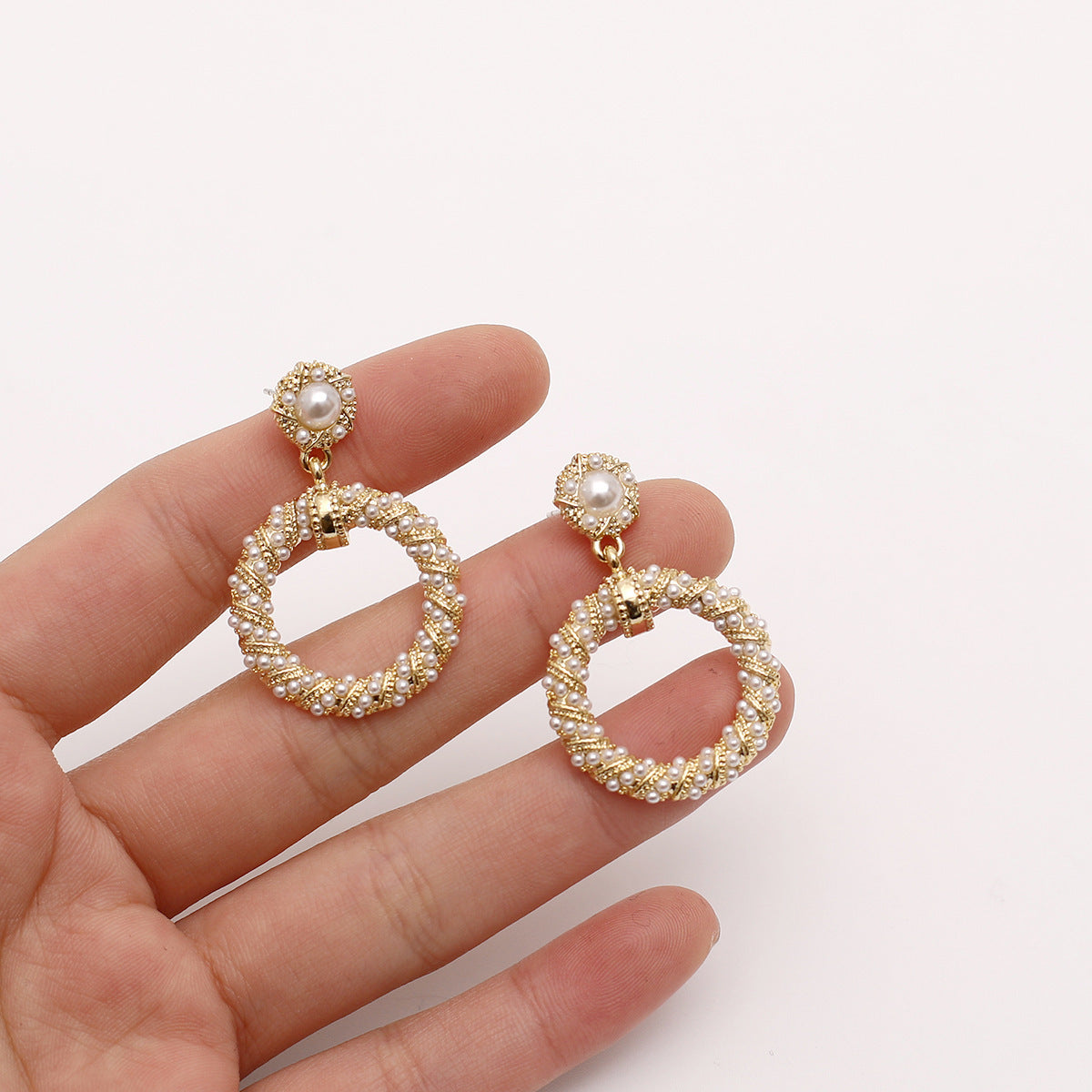New Trendy Earrings Women's Exquisite Design Earrings