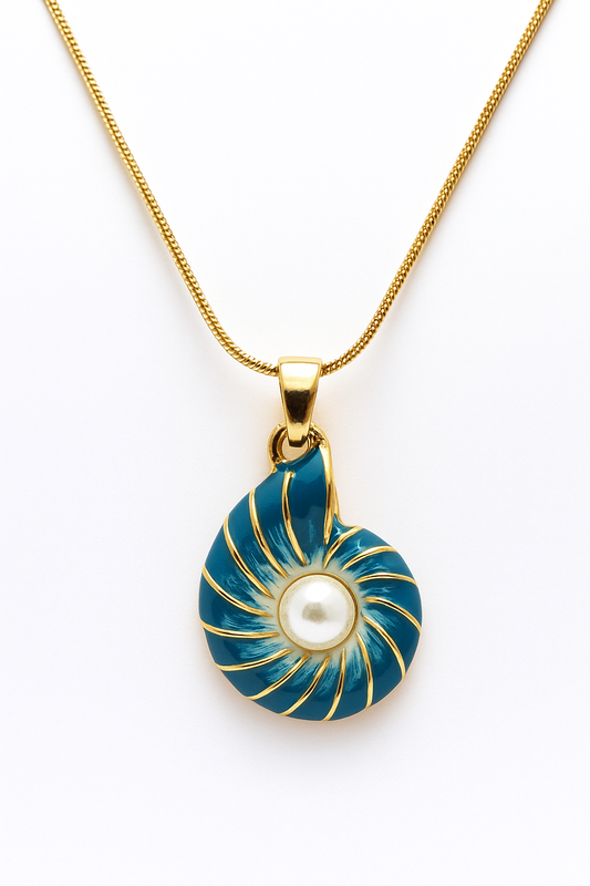 Dripping Conch Baroque Pearl Necklace