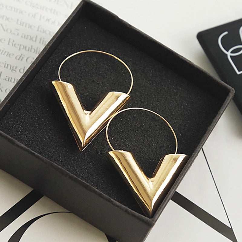 Ornament's Minimalist Triangle Earrings